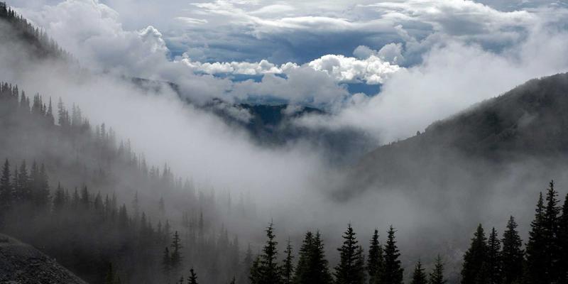 企业合规体系全景构建：从内控到法务的风险防火墙设计